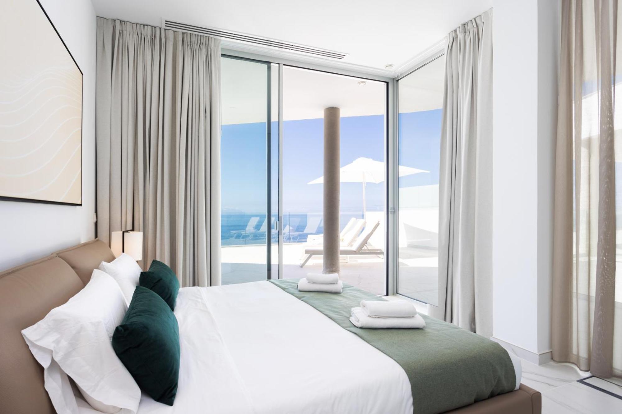 Crystal I Luxury Apartments By Enjoyahome アカンティラド・デ・ロス・ヒガンテス エクステリア 写真