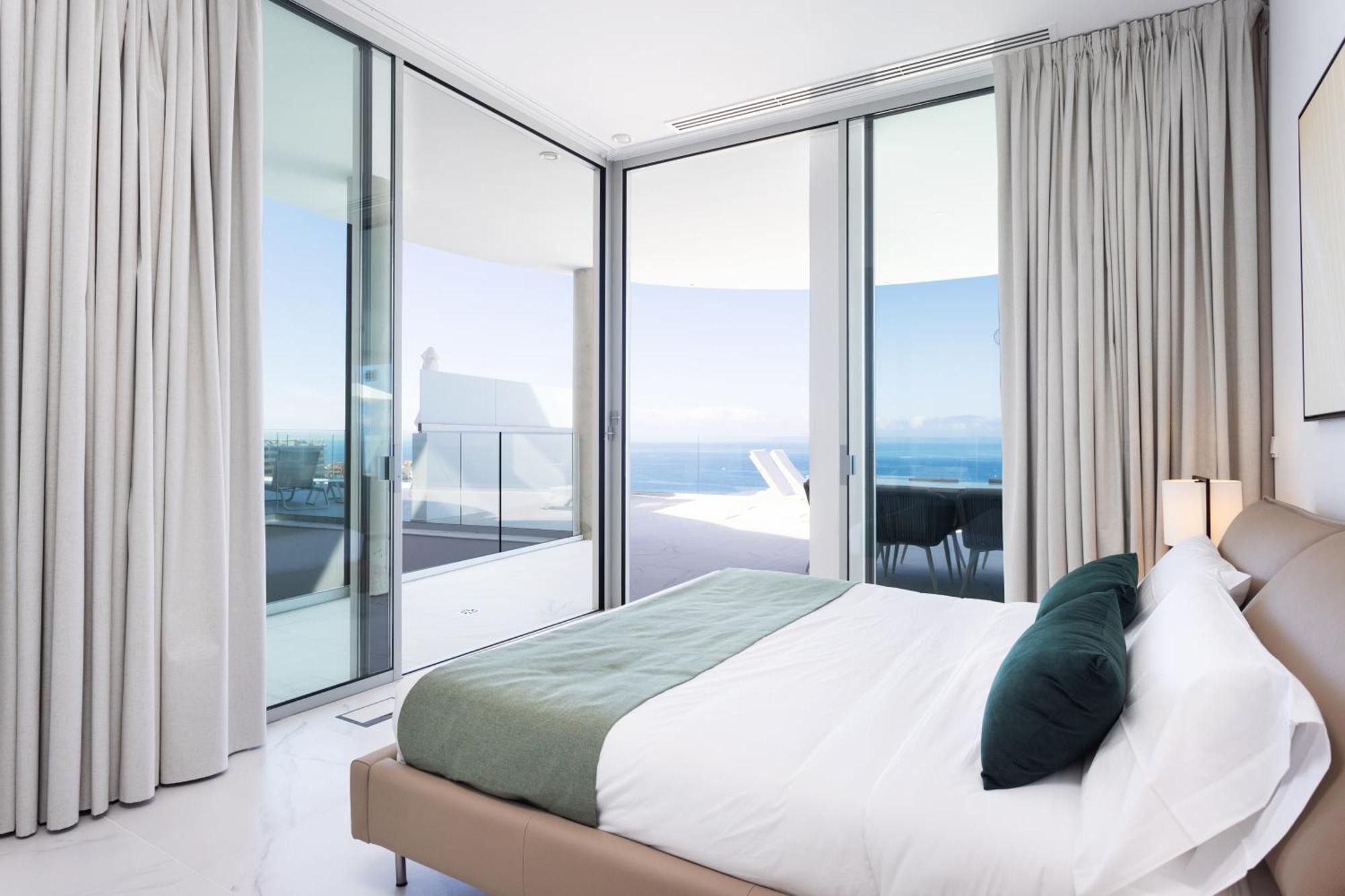 Crystal I Luxury Apartments By Enjoyahome アカンティラド・デ・ロス・ヒガンテス エクステリア 写真